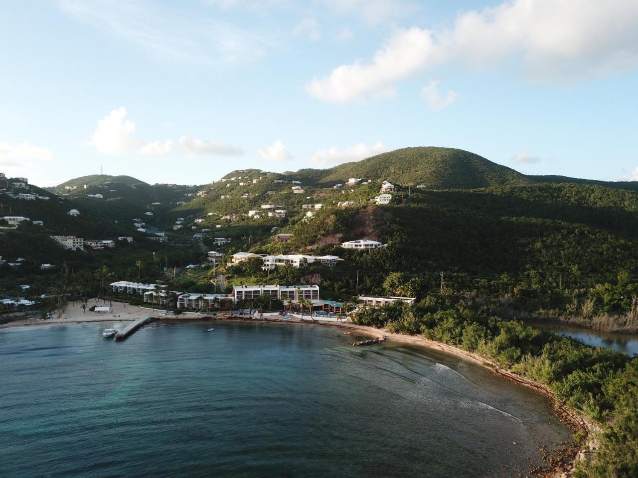 โบลองโก เบย์ บีช รีสอร์ต Hotel Bolongo ภายนอก รูปภาพ